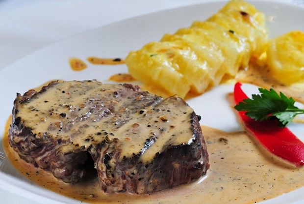 Ломо а-ла пимьента (мясо по-аргентински)