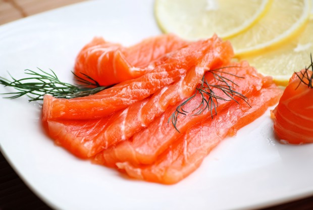 Лосось в маринаде с апельсином и водкой