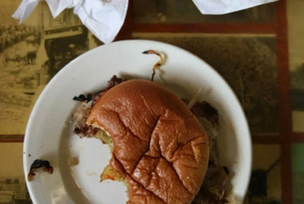 Луковый бургер