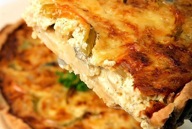 Луковый пирог с грюйером