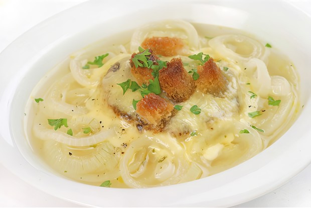 Луковый суп с пармезаном