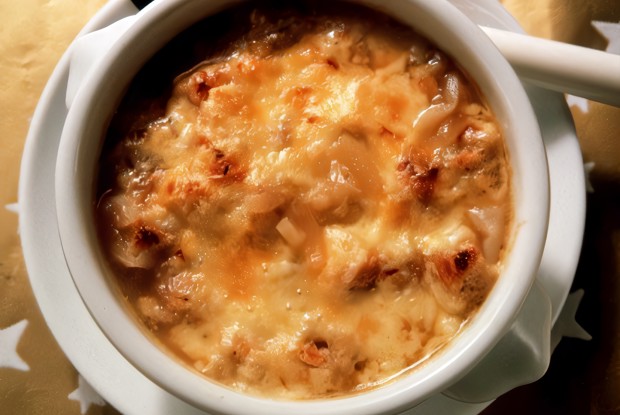 Луковый суп (Soupe а l'oignon)