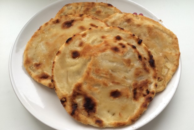 Луковые лепешки