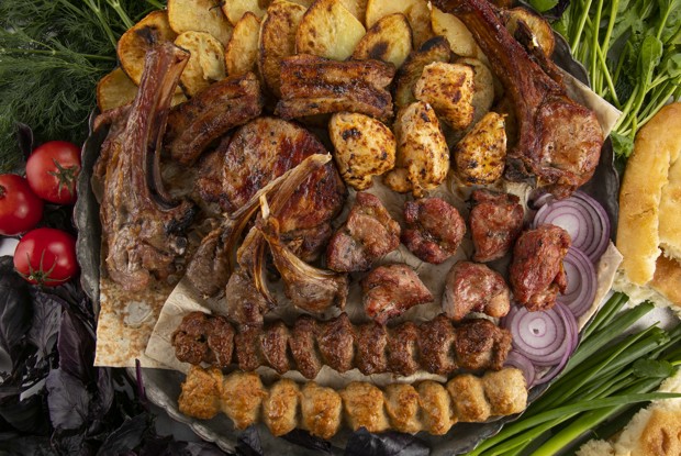 Люля-кебаб из телятины с кедровыми орешками