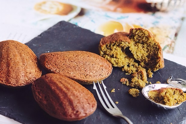 Мадлен с чаем матча