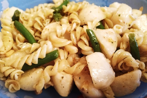 Макароны с жареным редисом