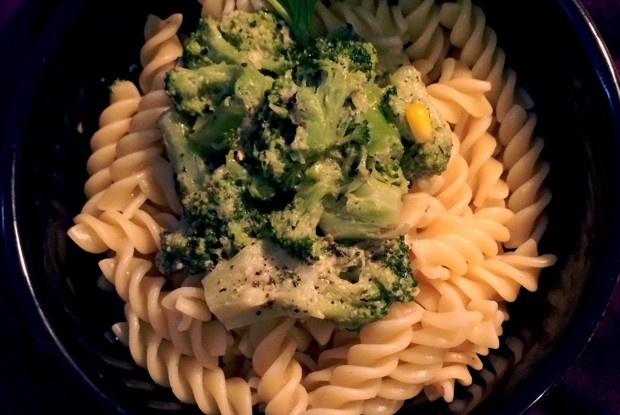 Макароны в молочно-овощном соусе  с пряными травами