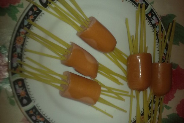 Макароны в сосиске