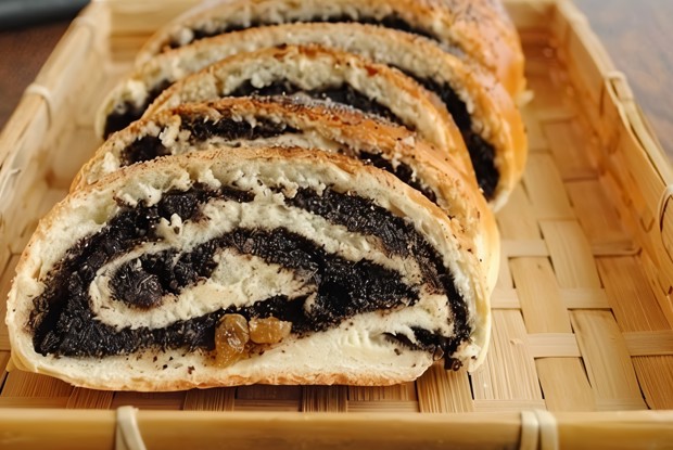 Маковый рулет