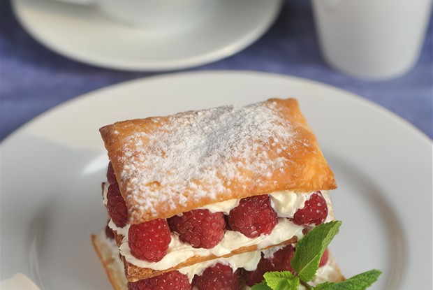 Малиновый мильфей