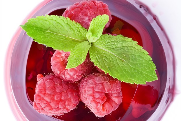 Малиновое желе с самбукой