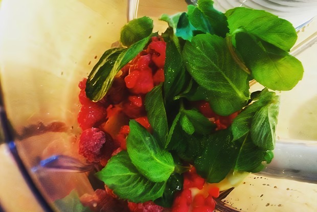 Малиновый  смузи с мятой от «Mitten Coffee»