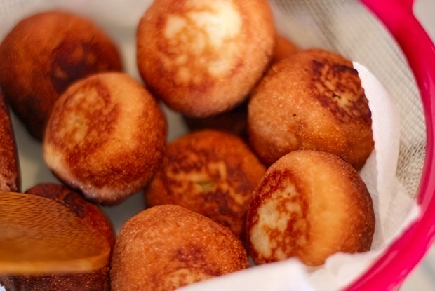 Мандхи-ладду из манной крупы