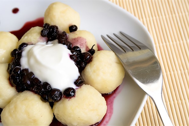 Манные фрикадельки для супа или десерта