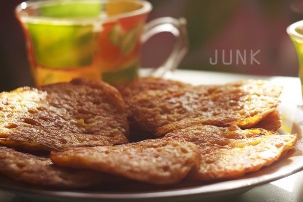 Манные оладьи с куркумой