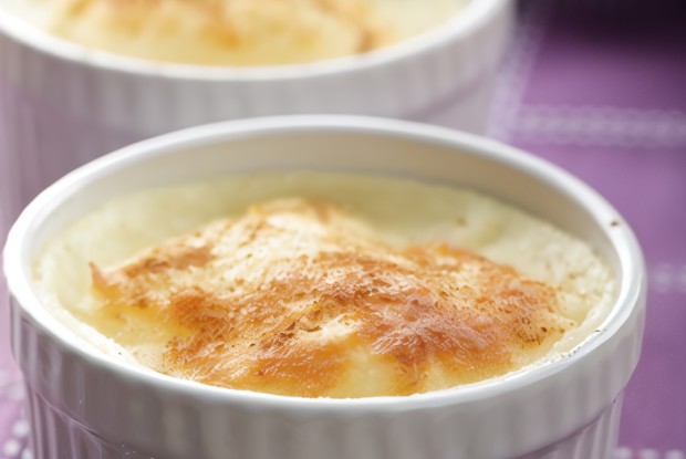 Манный пудинг с яблоками