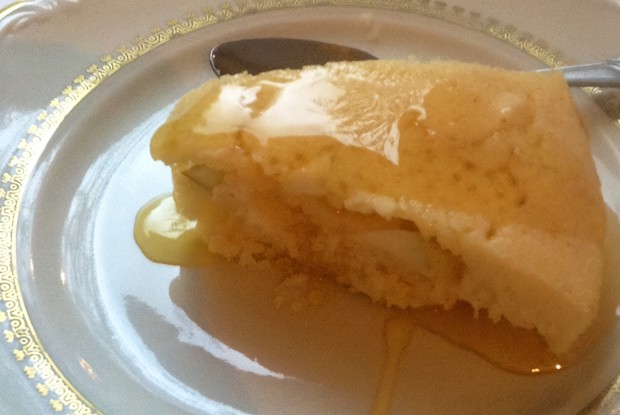 Манник с яблоками