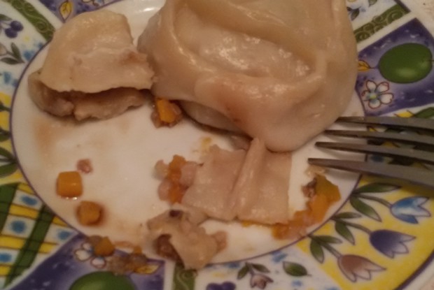 Манты с мясом и тыквой