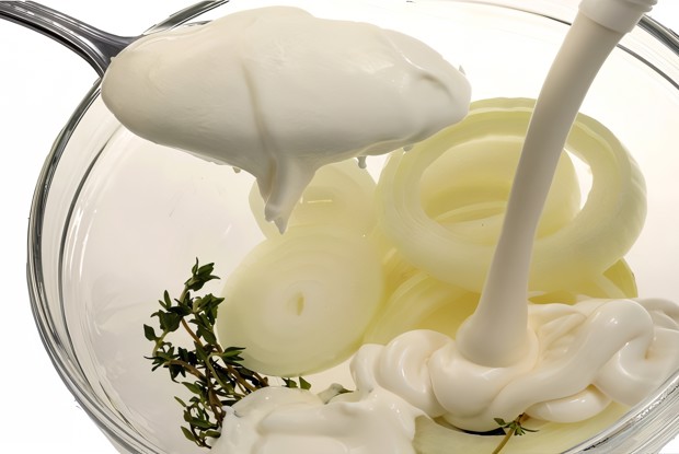 Маринад с майонезом и луком для свинины