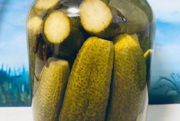 Маринованные медовые огурцы