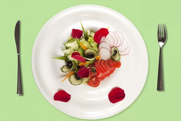 Марокканский салат «Шерги» с редисом, огурцами и апельсинами