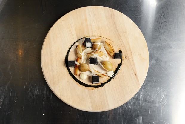 Масляная рыба с корнеплодами