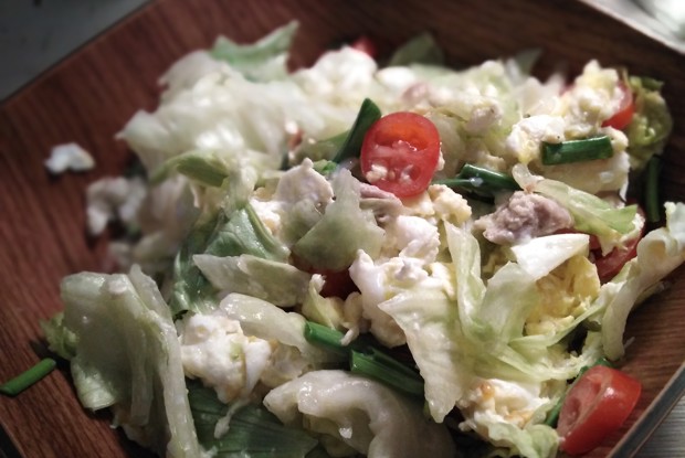 Мазаные яйца с овощами