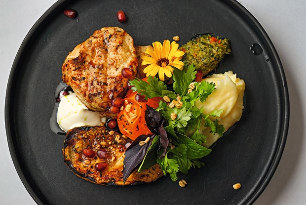 Медальоны из индейки, приготовленные на гриле