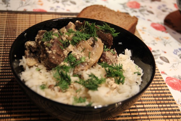 Медвежатина с грибами