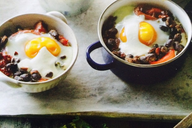 Мексиканское запеченное яйцо с гуакамоле