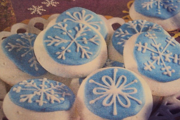 Меренги «Снежинки» в глазури