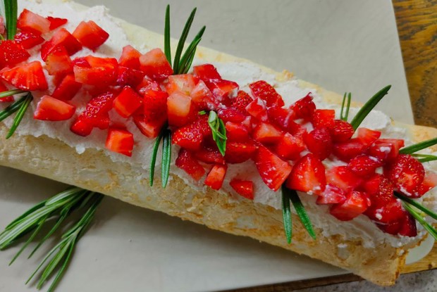 Меренговый рулет