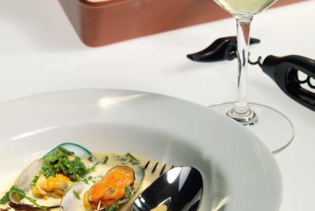 Мидии в соусе из белого вина