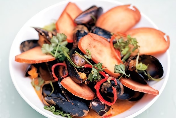 Мидии в соусе карри