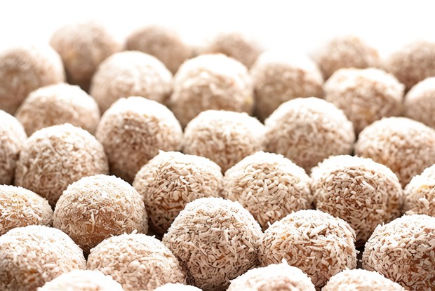 Миндальные шарики с лимонной цедрой