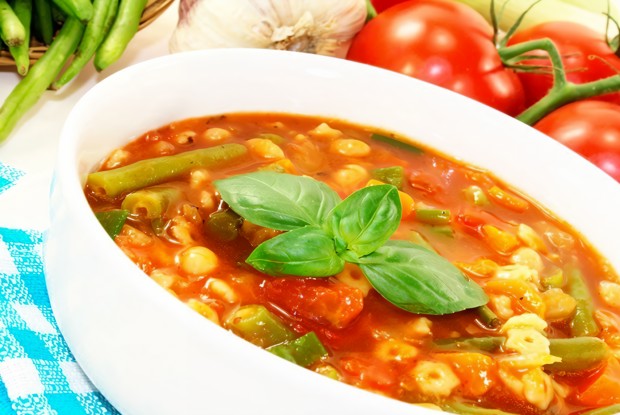 Минестроне с консервированными помидорами