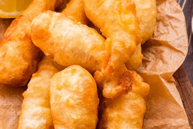 Минтай в тесте