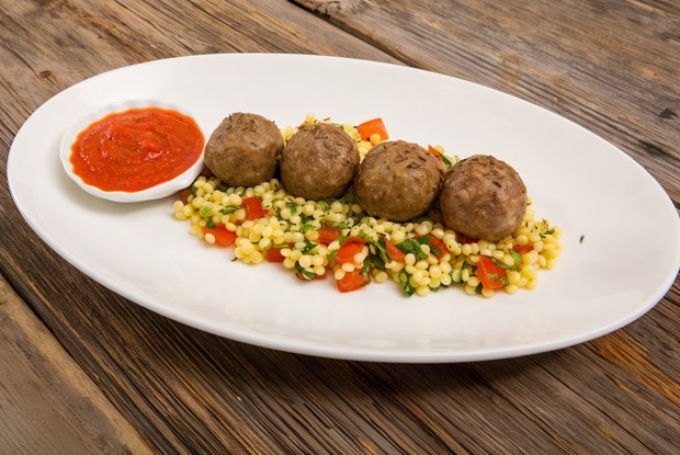 Митболы с птитимом и домашней аджикой