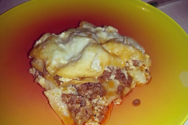 Мясная лазанья с пармезаном