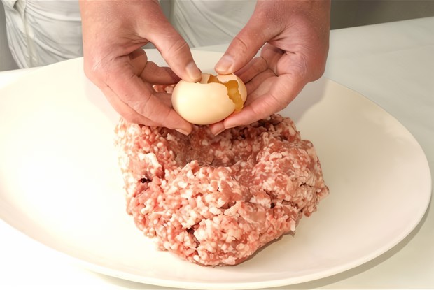 Мясные паровые фрикадельки