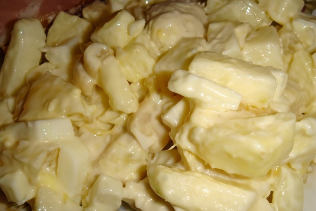 Мясной салат с яблоками и апельсинами по-руэнски