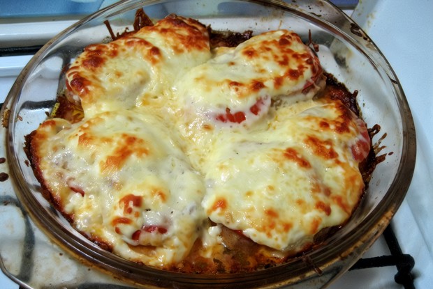 Мясо под сырно-майонезной шубой