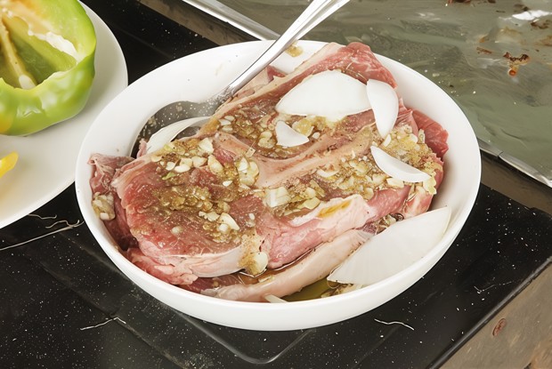 Мясо в лимонном маринаде