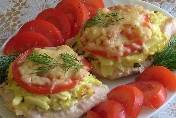 Мясо, запеченное под шубой из кабачков