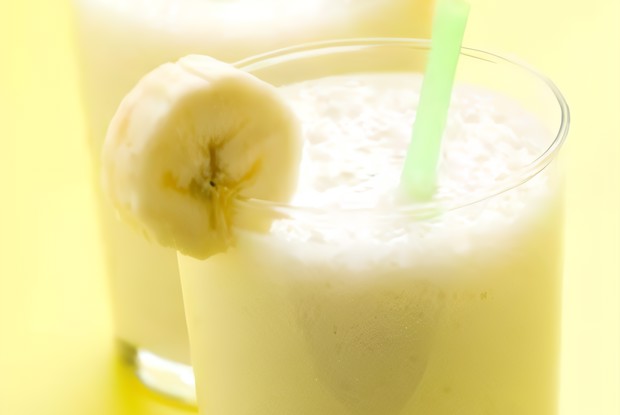 Молочный банановый коктейль
