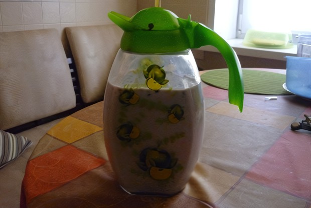 Молочный коктейль с ягодами