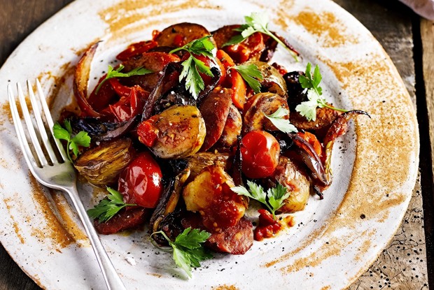 Молодой картофель с маринованным перцем (Пататас бравас)