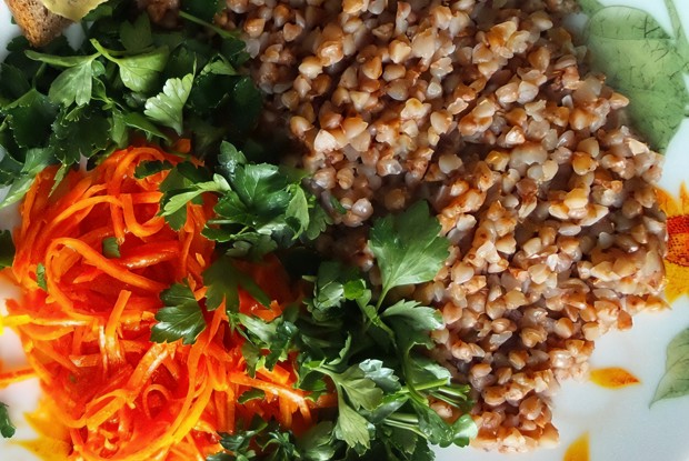 Морковь по-корейски с обжаренным луком