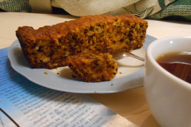 Морковный пирог с орехами