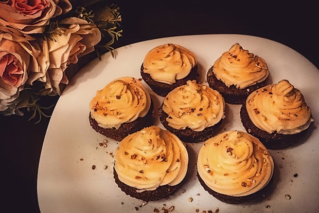 Морковные капкейки с апельсиновой цедрой (Carrot cupcakes with orange zest)